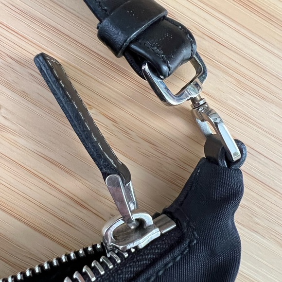 Prada nylon shoulder bag - Picture 9 of 12